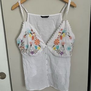 SHEIN Curve Floral Embroidered Button Front Cami Top